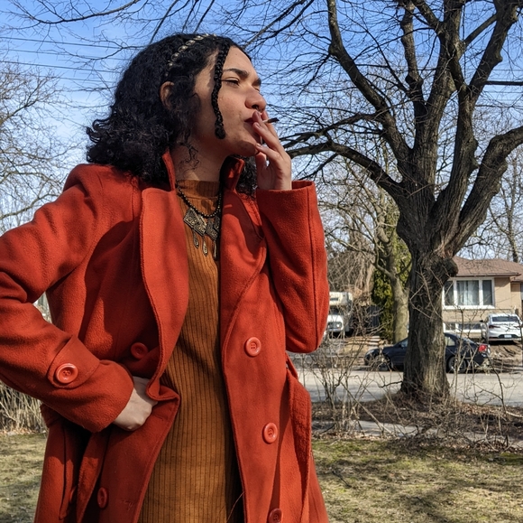 Meet your Posher, Lua - Picture 3 of 12